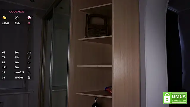 RenaeConnerley online show from 10/10/25, 04:00