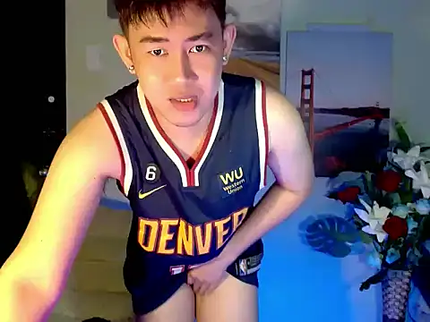 Snapshot of NaughtyGlow97 chatting on 10/07/25, 07:27 NaughtyGlow97 online show from 10/07/25, 07:27