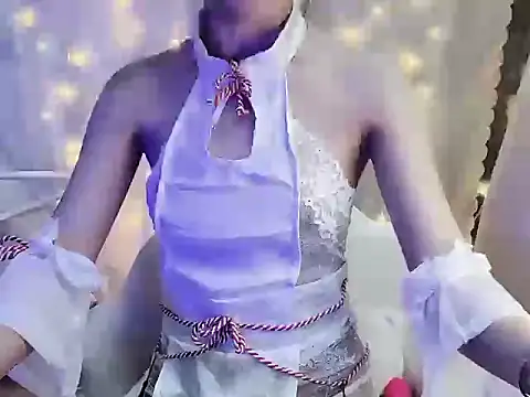 Snapshot of Seradang chatting on 10/18/25, 04:08 Seradang online show from 10/18/25, 04:08