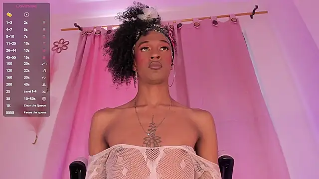 Mia royal online show from 07/07/26, 03:38