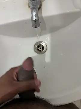 Snapshot of hornylonda139 chatting on 10/31/25, 10:22 hornylonda139 online show from 10/31/25, 10:22