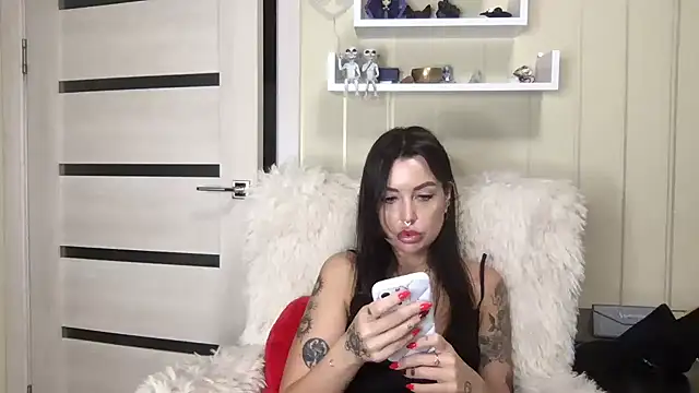 Snapshot of ArinaAmour chatting on 07/14/26, 06:35 ArinaAmour online show from 07/14/26, 06:35