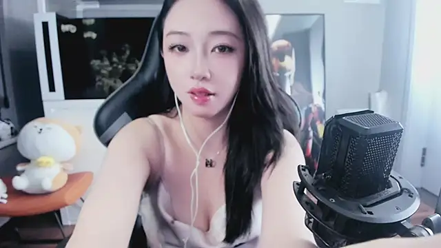 Keke-Bai online show from 09/29/25, 01:49