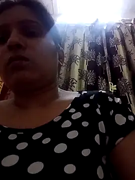 aliya-jaan71 online show from 10/14/25, 06:42