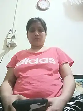aliya-jaan71 online show from 06/17/26, 07:26