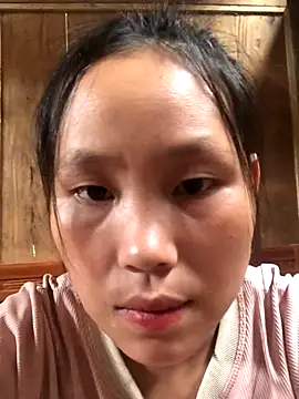 huong-18 online show from 09/25/25, 04:05