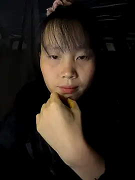 huong-18 online show from 11/19/25, 01:55