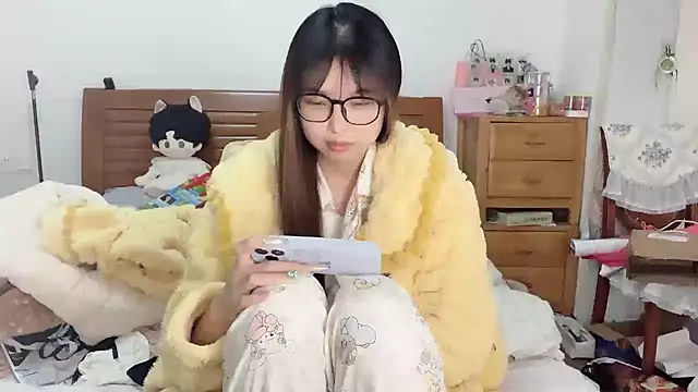 Akong11 online show from 12/05/25, 02:31