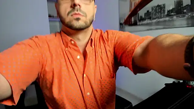 Snapshot of Jace_Thorne chatting on 09/17/25, 08:10 Jace Thorne online show from 09/17/25, 08:10