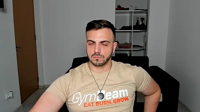 Snapshot of Jace_Thorne chatting on 09/22/25, 05:37 Jace Thorne online show from 09/22/25, 05:37