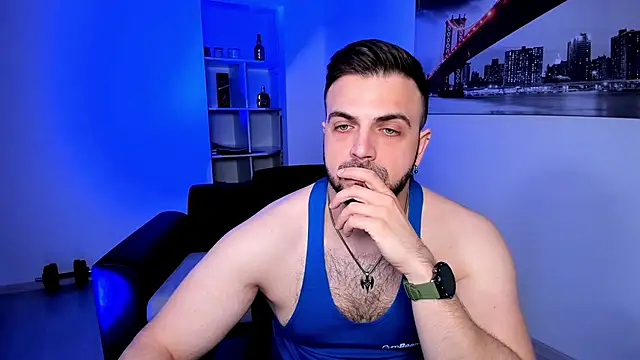 Snapshot of Jace_Thorne chatting on 12/19/25, 07:32 Jace Thorne online show from 12/19/25, 07:32