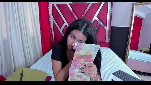 Luna021 1 online show from 10/03/25, 08:06