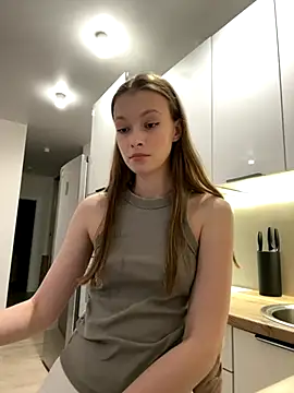 FriendlyFire 18 online show from 09/18/25, 05:04