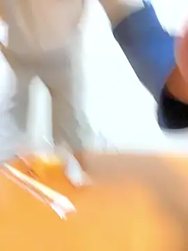 Snapshot of KAMESAN08 chatting on 11/09/25, 04:44 KAMESAN08 online show from 11/09/25, 04:44