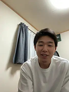 Snapshot of KAMESAN08 chatting on 11/14/25, 01:10 KAMESAN08 online show from 11/14/25, 01:10