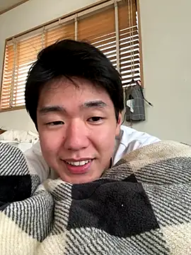 Snapshot of KAMESAN08 chatting on 11/18/25, 05:45 KAMESAN08 online show from 11/18/25, 05:45