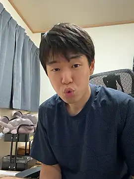 Snapshot of KAMESAN08 chatting on 11/26/25, 01:45 KAMESAN08 online show from 11/26/25, 01:45