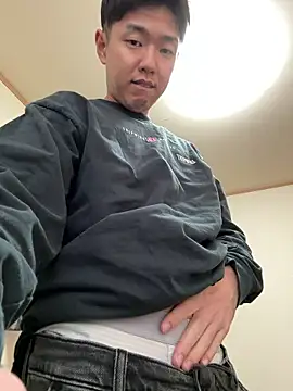 Snapshot of KAMESAN08 chatting on 12/14/25, 07:25 KAMESAN08 online show from 12/14/25, 07:25