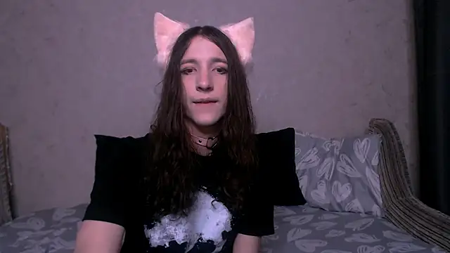 SilverMuse  online show from 10/04/25, 02:20