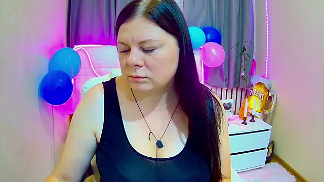 BritneyRaine online show from 09/22/25, 12:07