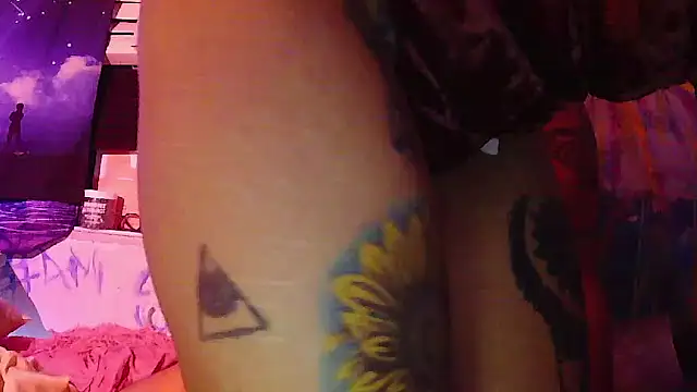 Snapshot of darnette_daisy chatting on 10/05/25, 06:01 darnette daisy online show from 10/05/25, 06:01