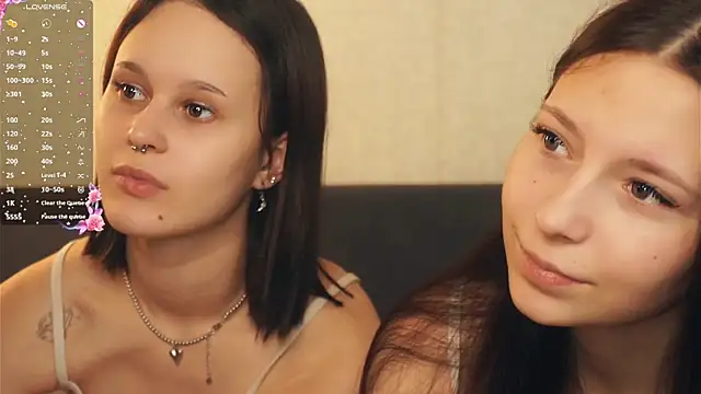 GabrielleLynchard online show from 10/18/25, 07:14