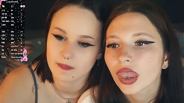 GabrielleLynchard online show from 10/21/25, 08:09