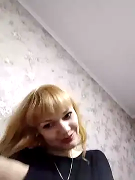 Snapshot of AliceSwan1122 chatting on 09/22/25, 07:27 AliceSwan1122 online show from 09/22/25, 07:27