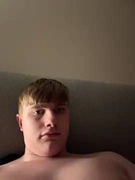 Sammyboy2211 online show from 04/15/26, 12:17