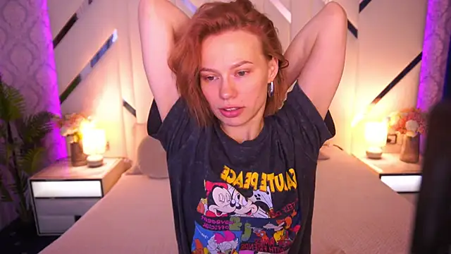 ShyySiren online show from 06/12/26, 06:56