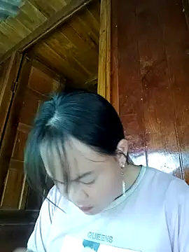 Snapshot of emilyzz chatting on 07/19/26, 03:54 emilyzz online show from 07/19/26, 03:54