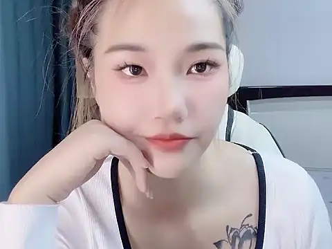 W-Sunflower online show from 11/06/25, 02:18