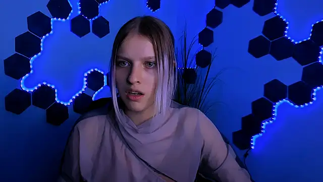 kaela spell  online show from 05/15/26, 12:06
