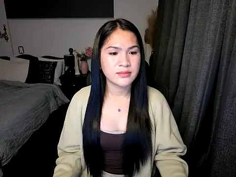 ZoeyJohnson online show from 02/18/26, 09:27