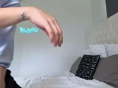 ZoeyJohnson online show from 07/31/26, 01:16