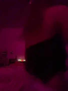 Snapshot of Texxaspearl chatting on 12/20/25, 07:59 Texxaspearl online show from 12/20/25, 07:59