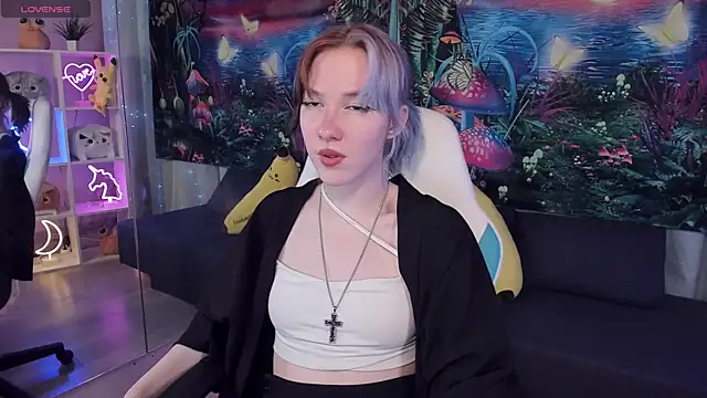 Snapshot of JessieRich chatting on 09/30/25, 12:21 JessieRich online show from 09/30/25, 12:21