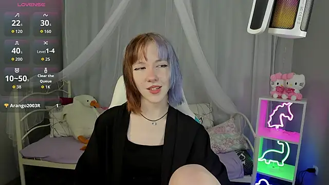 Snapshot of JessieRich chatting on 10/10/25, 10:20 JessieRich online show from 10/10/25, 10:20