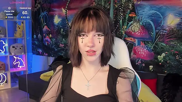 Snapshot of JessieRich chatting on 10/31/25, 03:24 JessieRich online show from 10/31/25, 03:24