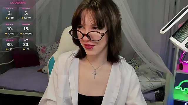 Snapshot of JessieRich chatting on 11/14/25, 11:02 JessieRich online show from 11/14/25, 11:02