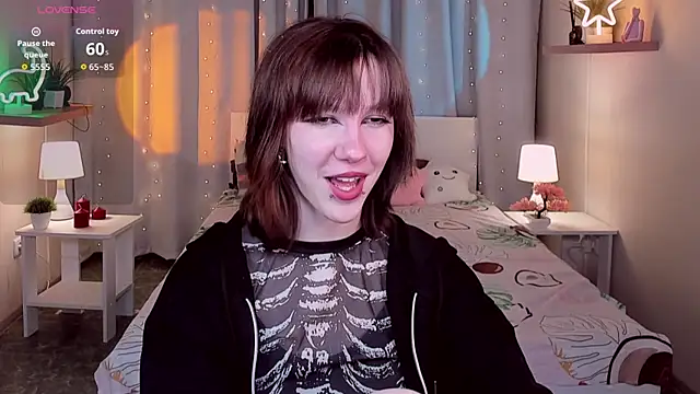 Snapshot of JessieRich chatting on 11/18/25, 09:41 JessieRich online show from 11/18/25, 09:41