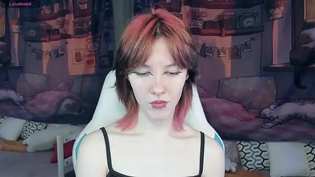 Snapshot of JessieRich chatting on 12/22/25, 05:54 JessieRich online show from 12/22/25, 05:54