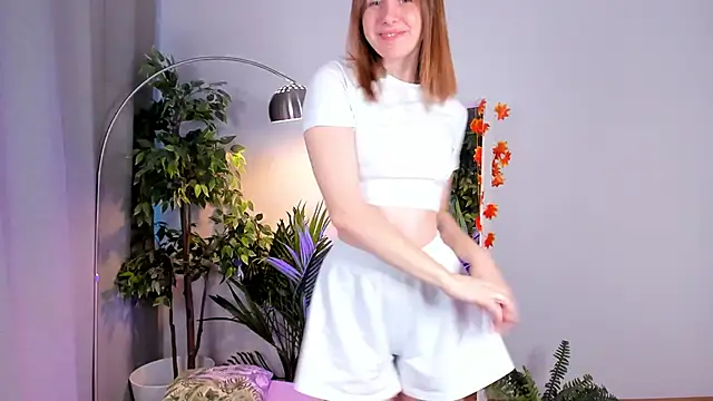 Pink Muse online show from 10/27/25, 01:48