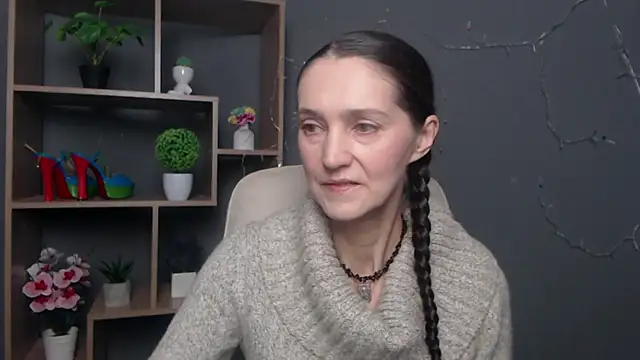 TayaFinch online show from 11/09/25, 01:20