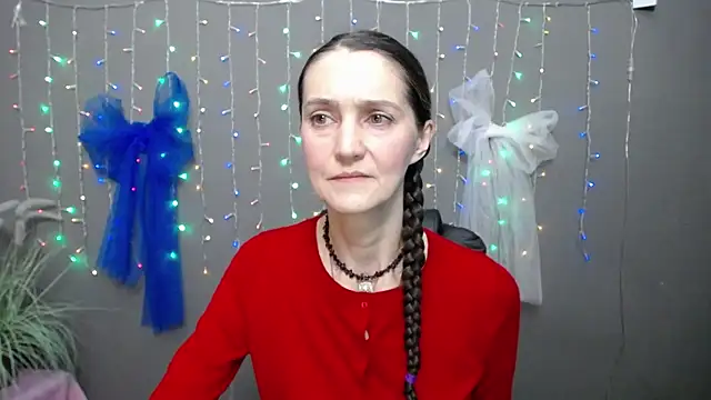 TayaFinch online show from 11/25/25, 02:17