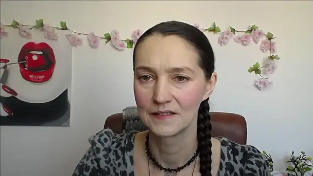 TayaFinch online show from 02/02/26, 01:21