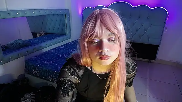 Cordelia Perlman online show from 09/19/25, 12:39