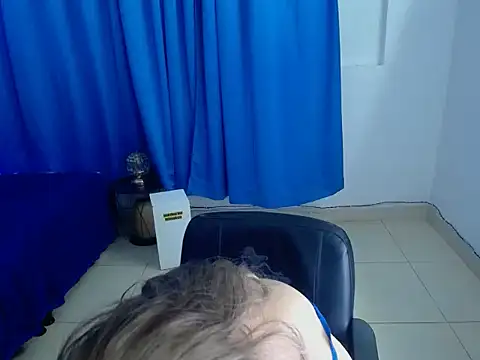 Cordelia Perlman online show from 12/13/25, 08:25