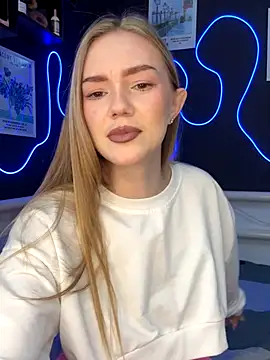 MilaMoone online show from 10/20/25, 11:10