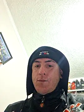 Snapshot of Bottz777 chatting on 10/24/25, 10:00 Bottz777 online show from 10/24/25, 10:00